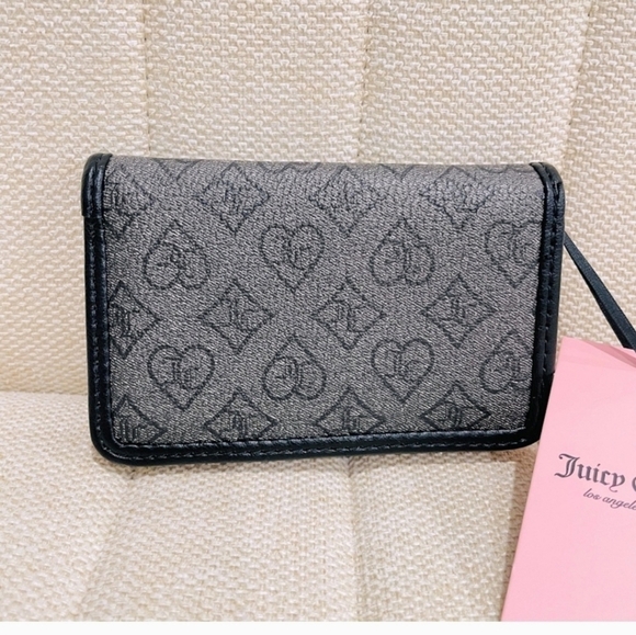 🖤🔹️Juicy Couture🔹️ Black Precious Moments Elongated Bifold Wallet Heart Logo - Picture 3 of 4